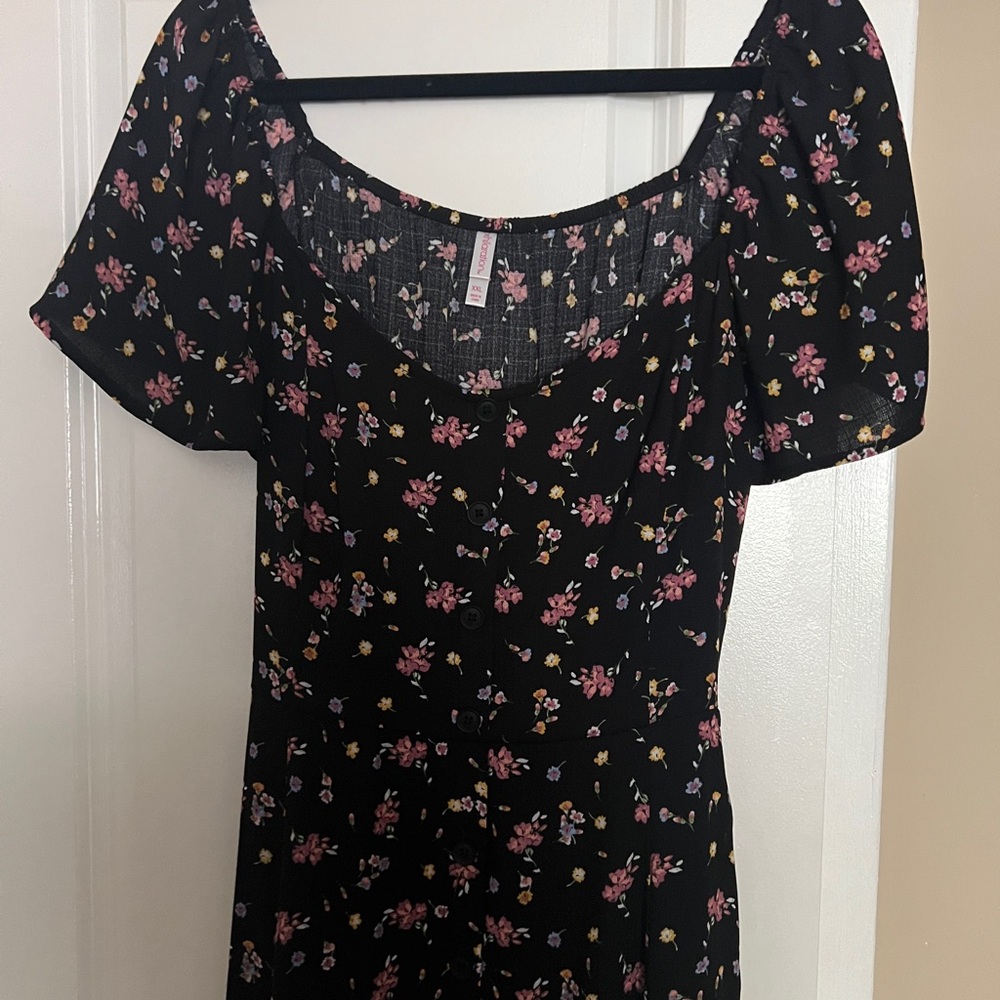 Floral dress - Picture 4 of 7